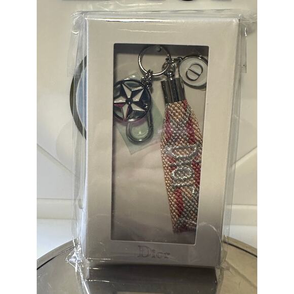 Dior Friendship Keychain Bag Charm Key Ring - Limited Edition - NEW in BOX - Picture 1 of 3